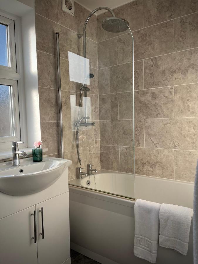 Three Bedroom City Home With Garden Southampton Buitenkant foto
