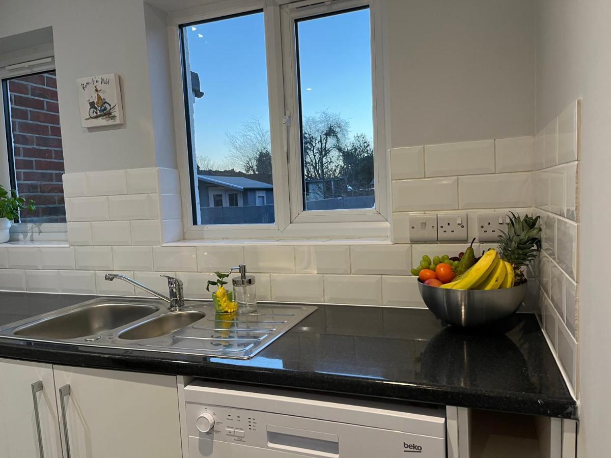 Three Bedroom City Home With Garden Southampton Buitenkant foto
