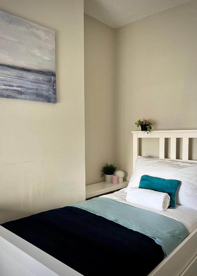 Three Bedroom City Home With Garden Southampton Buitenkant foto